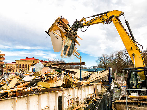Best Commercial Cleanout Services  in Beecher, MI